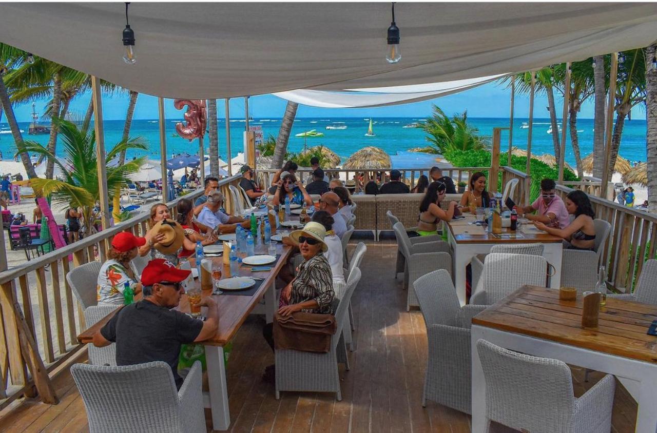 Los Corales Villas And Suites - Beach Club, Spa, Restaurants 蓬塔卡纳 外观 照片