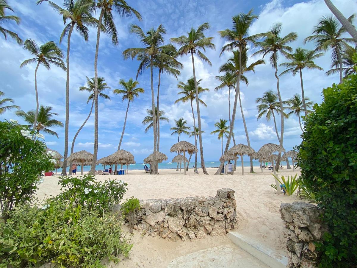 Los Corales Villas And Suites - Beach Club, Spa, Restaurants 蓬塔卡纳 外观 照片