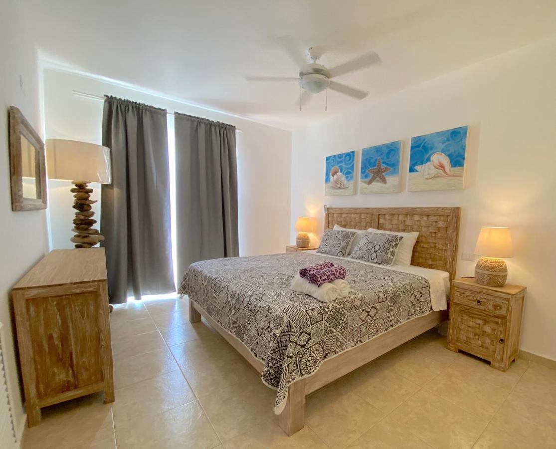 Los Corales Villas And Suites - Beach Club, Spa, Restaurants 蓬塔卡纳 外观 照片