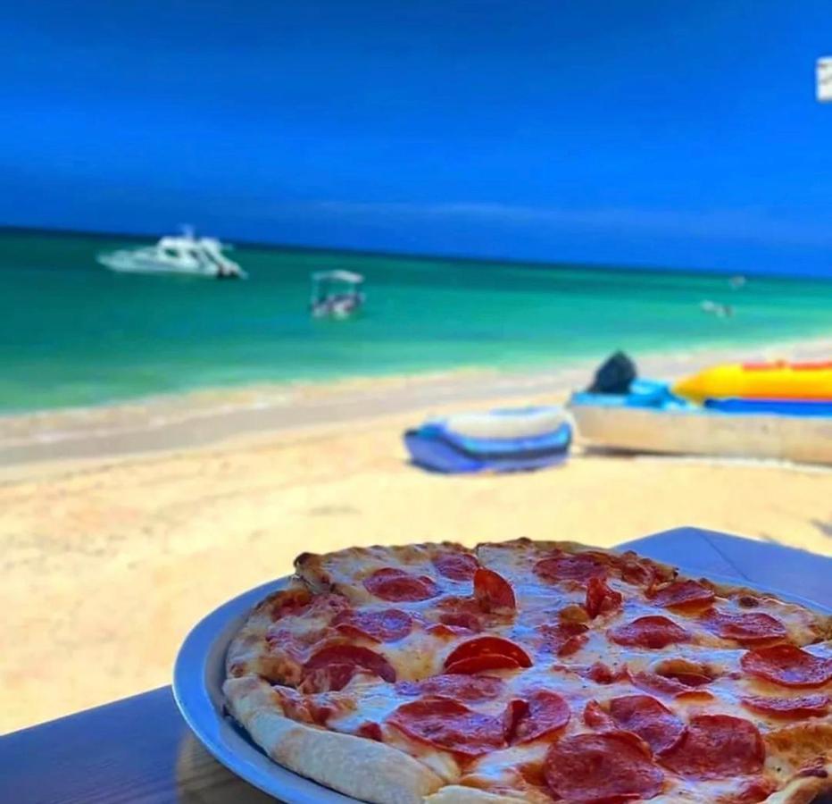 Los Corales Villas And Suites - Beach Club, Spa, Restaurants 蓬塔卡纳 外观 照片