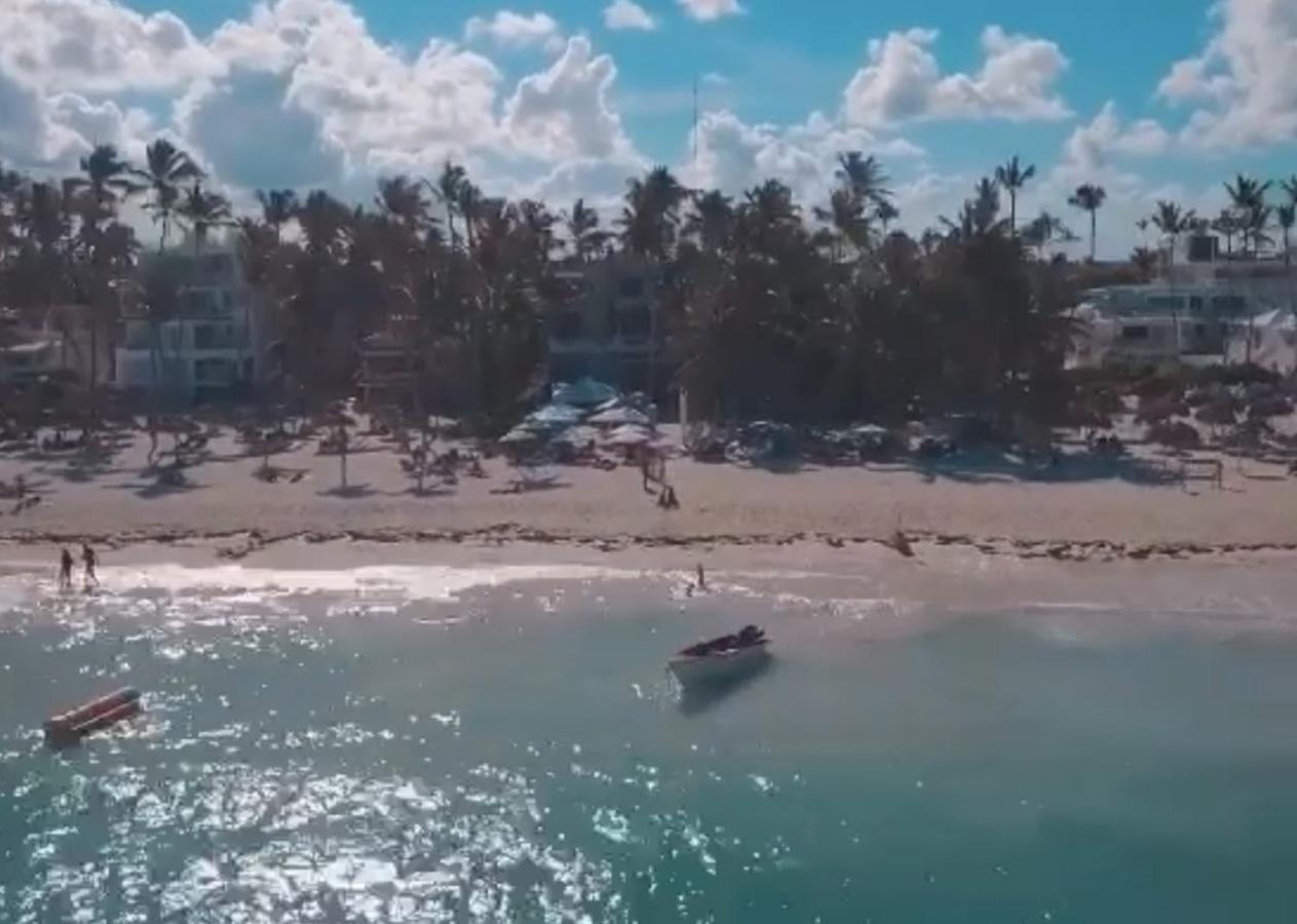 Los Corales Villas And Suites - Beach Club, Spa, Restaurants 蓬塔卡纳 外观 照片