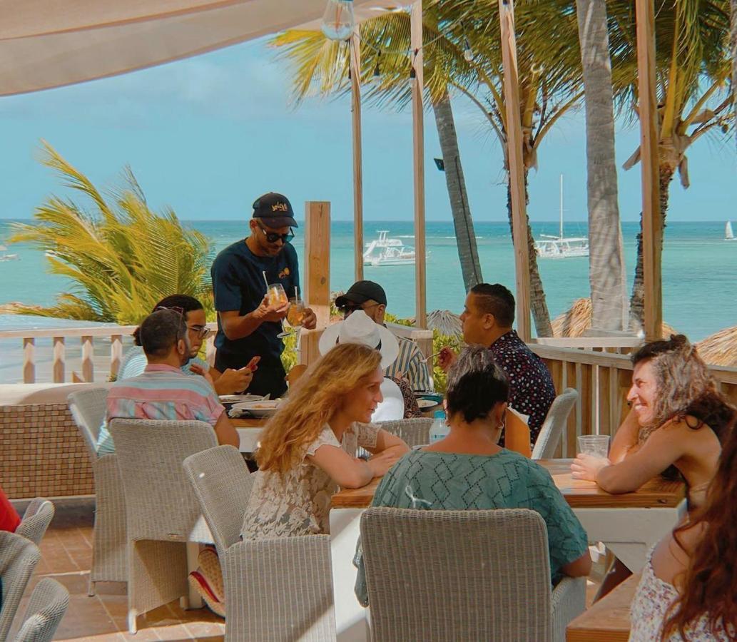 Los Corales Villas And Suites - Beach Club, Spa, Restaurants 蓬塔卡纳 外观 照片