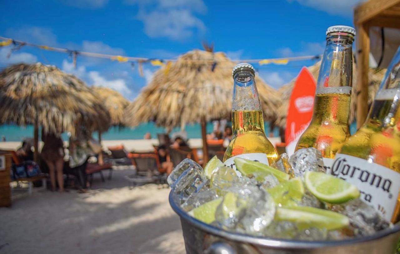 Los Corales Villas And Suites - Beach Club, Spa, Restaurants 蓬塔卡纳 外观 照片