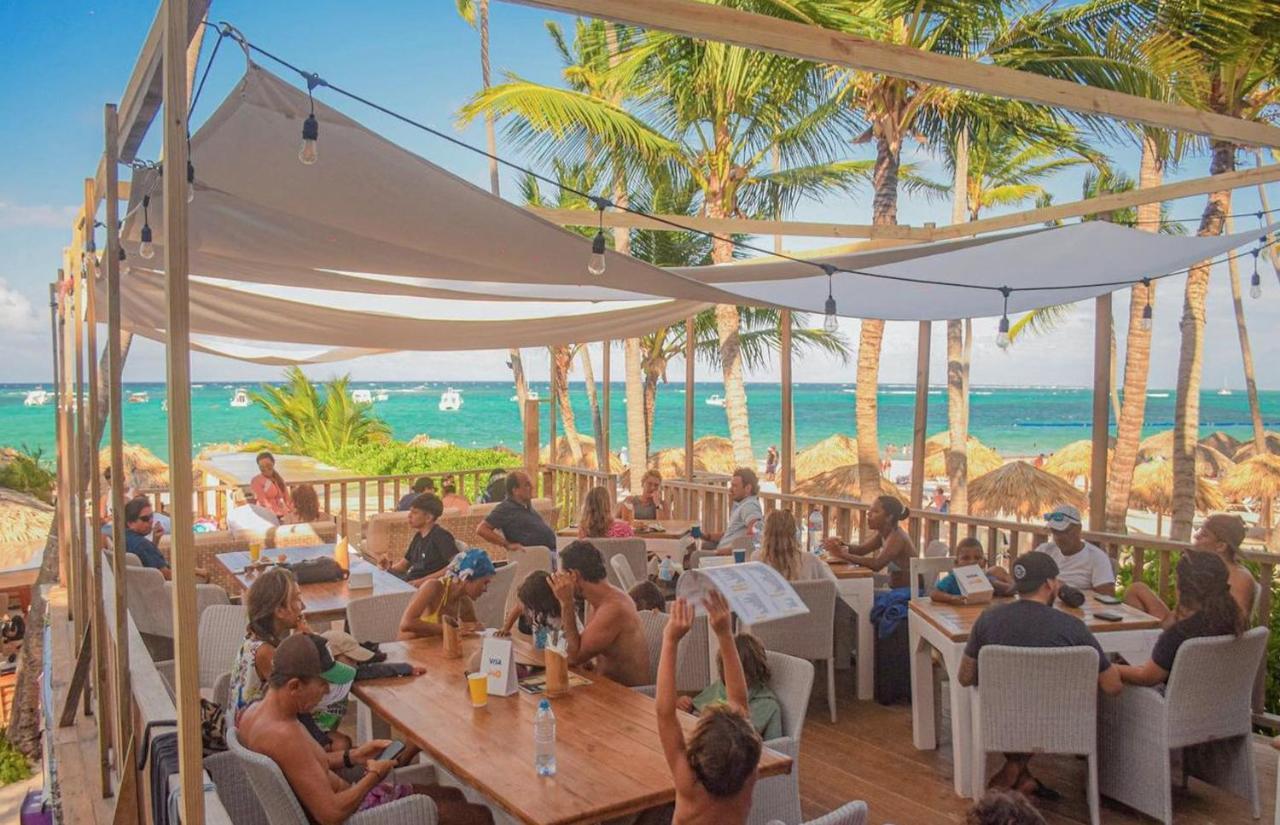 Los Corales Villas And Suites - Beach Club, Spa, Restaurants 蓬塔卡纳 外观 照片