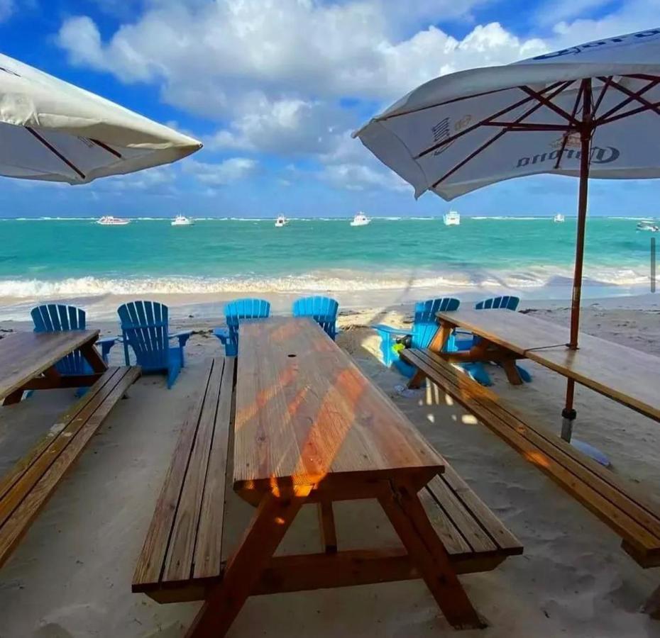 Los Corales Villas And Suites - Beach Club, Spa, Restaurants 蓬塔卡纳 外观 照片